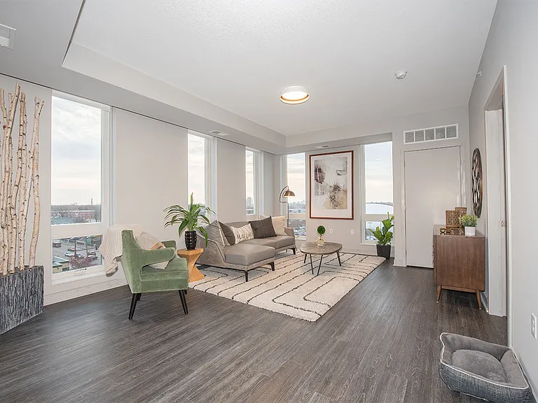 Luna Apartments — Photo 100