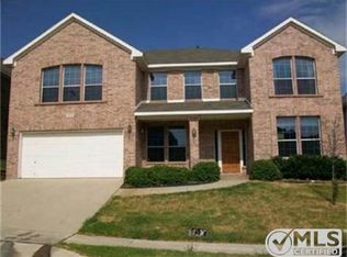 5033 Whisper Dr, Fort Worth, TX 76123