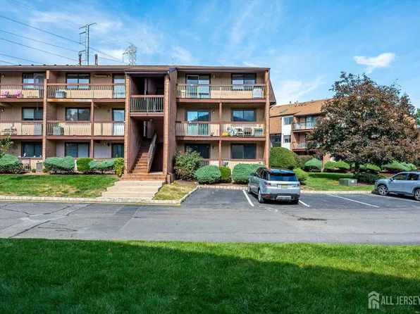 312 Edison Glen Ter, Edison, NJ 08837