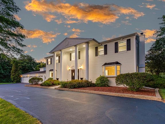 2nd image of 34757 N Oak Knoll Cir E