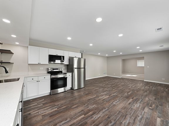 3rd image of 148 Fairwood Dr