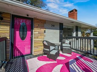 240 W Lake Dr NW, Atlanta, GA 30314