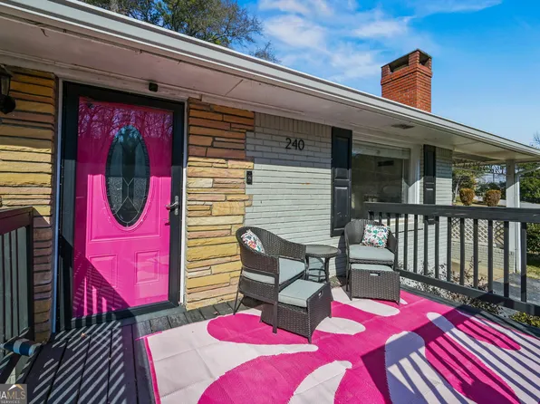 240 W Lake Dr NW, Atlanta, GA 30314
