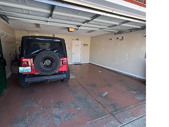 5th image of 2318 Brookview Drive