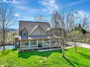 182 Rivers Edge Ln, Benton, TN 37307
