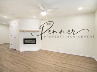 1713 SW Parkridge Dr, Blue Springs, MO 64015