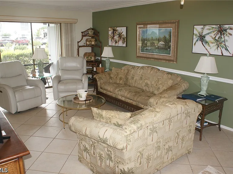 7105 Quail Run Ct W #1 — Photo 2