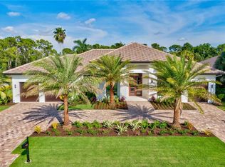 812 Buttonbush Ln, Naples, FL 34108