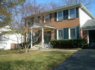 1725 Larkmeade Dr, Vienna, VA 22182