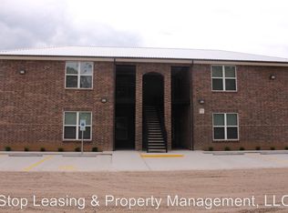 1408 SE 1st St #4, Smithville, TX 78957