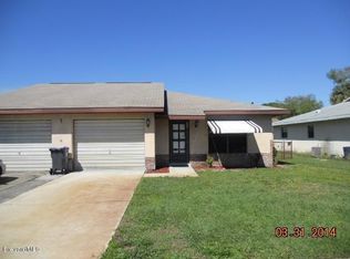 12 E Towne Pl, Titusville, FL 32796