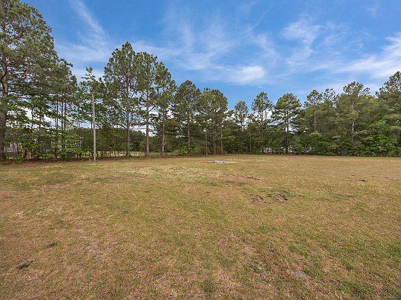 4th image of 2800 Lobelia Rd