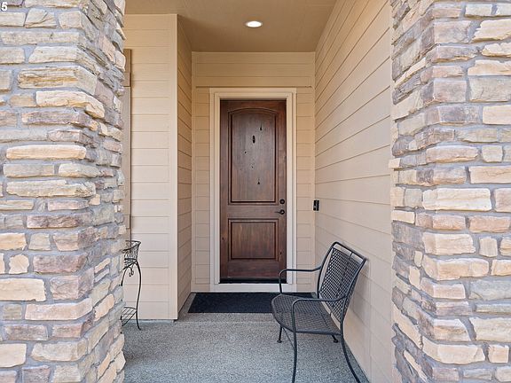 5th image of 10701 NW 35th Ave