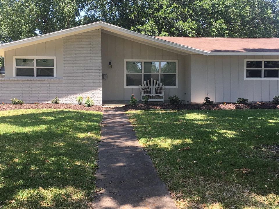 1st image of 3104 Callaway Dr