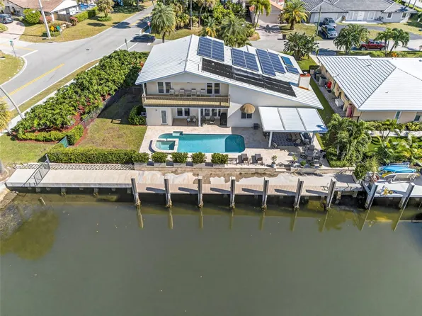 3851 NE 26th Avenue, Lighthouse Point, FL 33064