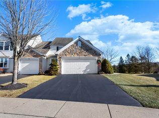 218 Park Ridge Dr, Easton, PA 18040