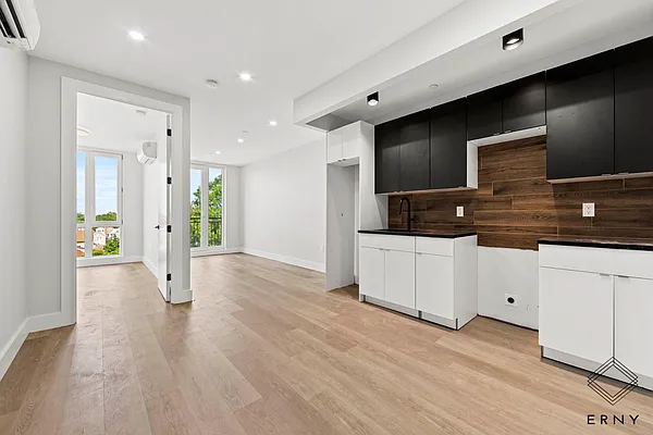 Rented by ERNY LLC | media 2