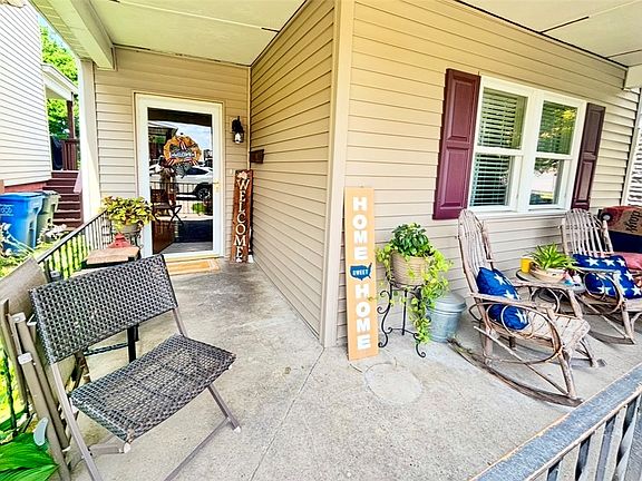 2nd image of 140 Boroview Ave