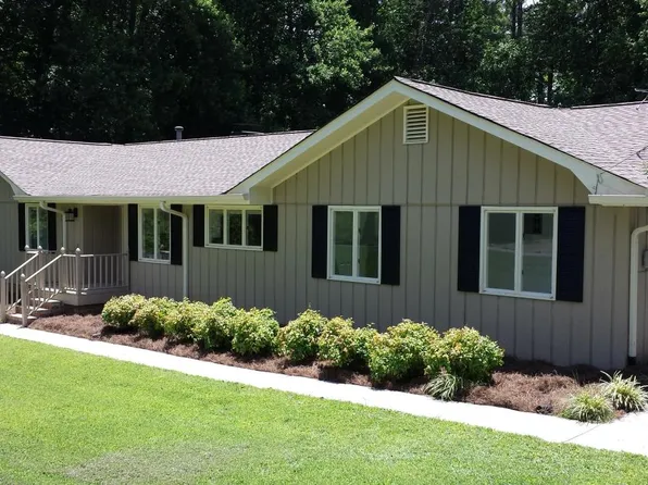 4253 Lakeview St, Acworth, GA 30101