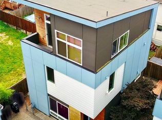 9727 Woodlawn Ave N, Seattle, WA 98103