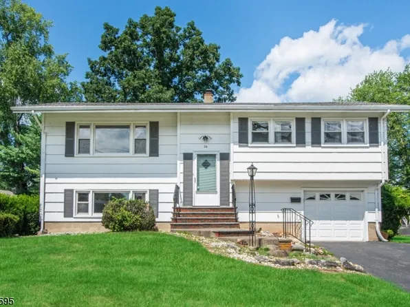 24 Birchtree Dr, Fairfield Twp., NJ 07004