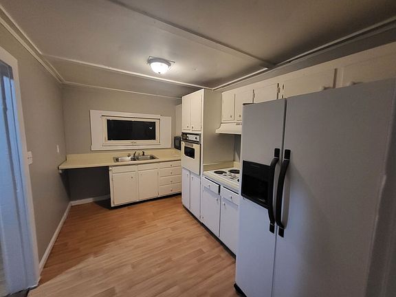 5th image of 714 Central Ave