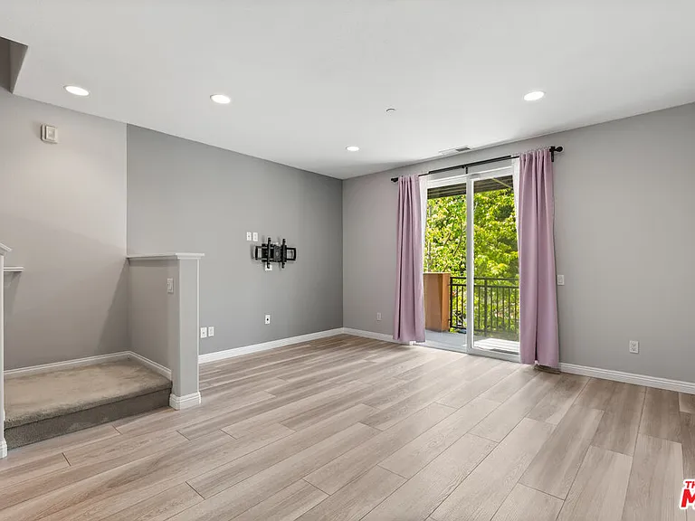 8620 Belford #606 — Photo 4