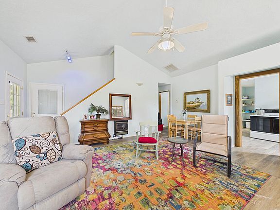 4th image of 36 Marine Dr