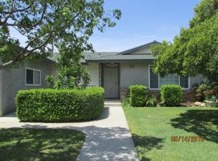 6205 N Callisch Ave, Fresno, CA