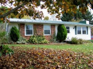 654 Prosperity Cshool Rd, Rock, WV 24747