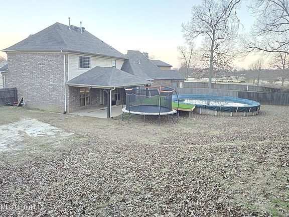 4th image of 3327 Chateau Pointe Blvd