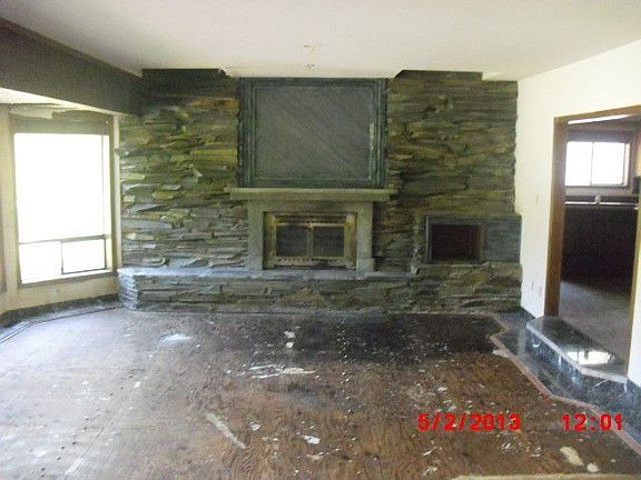 4th image of 17221 NE 131st St