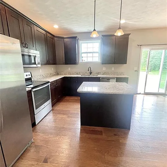 805 Bluff Ridge Ln — Photo 8