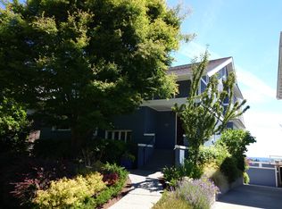 2826 10th Ave E, Seattle, WA 98102