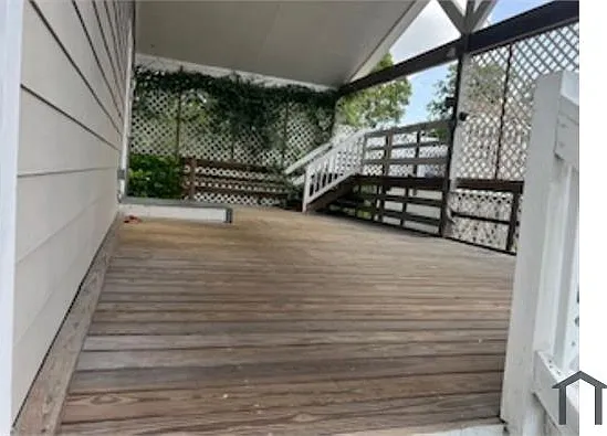 5821 Woodview Dr — Photo 13