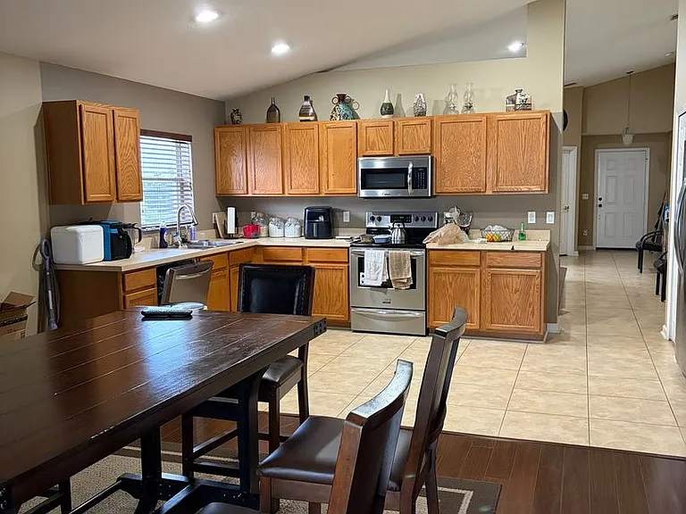 7025 White Trillium Cir — Photo 2
