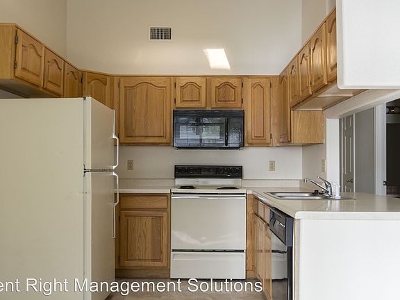 5th image of 6135 N Reata Dr APT B