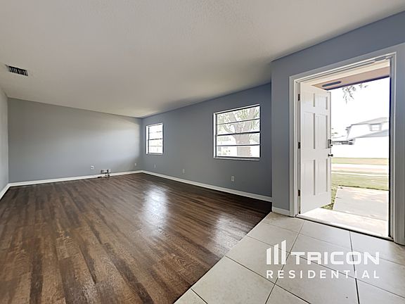 2nd image of 4717 Lodestone Dr