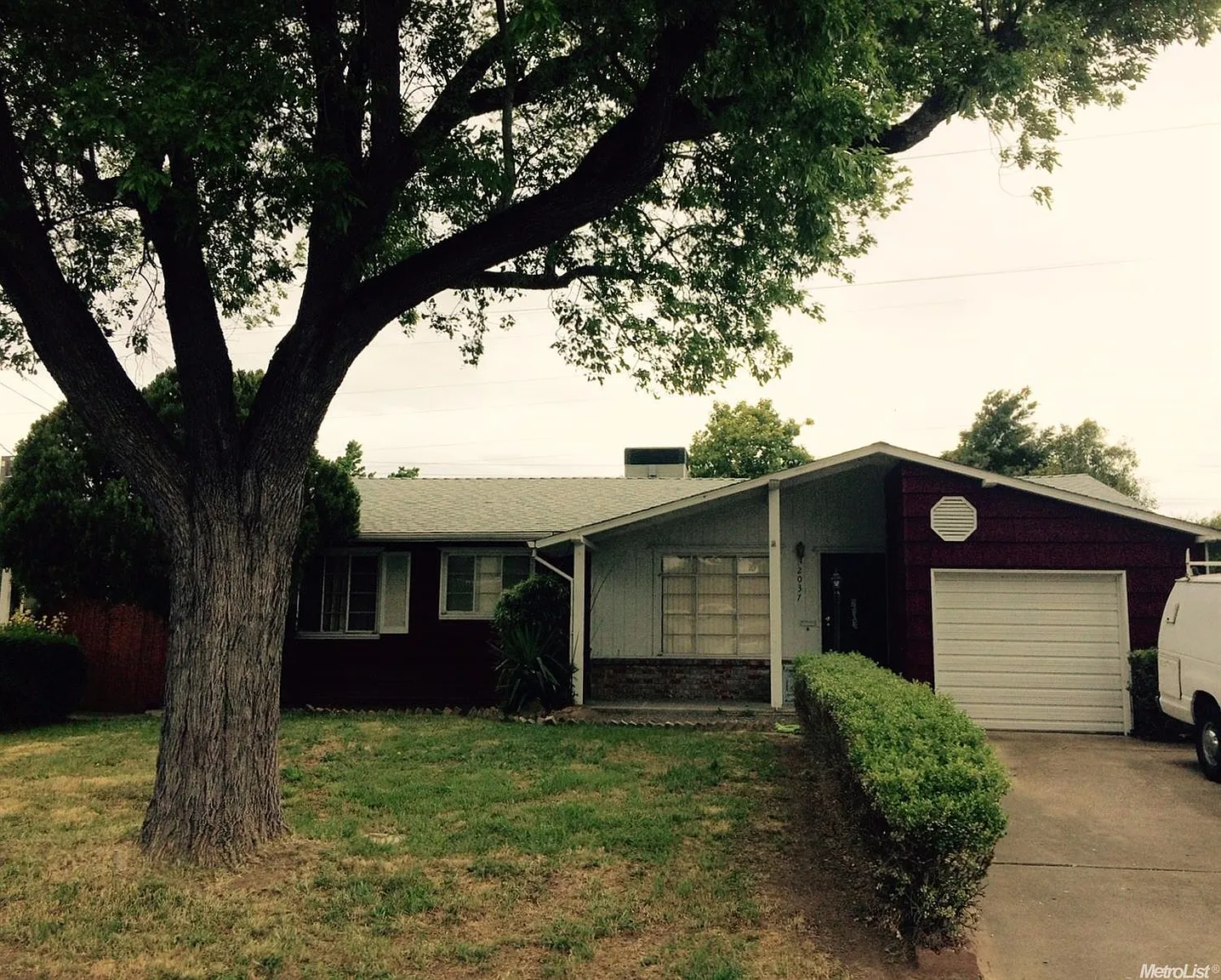 2037 Middleberry Rd photo 1