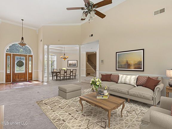 5th image of 3300 Woodland Trce E
