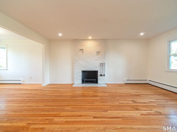 4th image of 66 Bridgeview Place