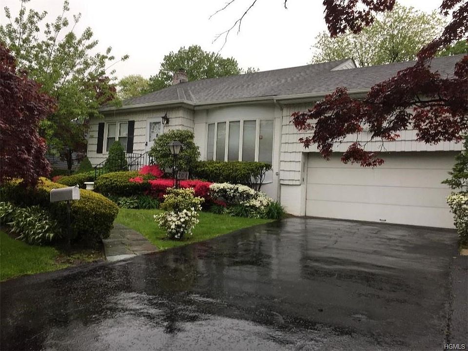1st image of 701 Wilmot Rd