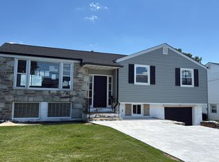 11059 Bustleton Ave, Philadelphia, PA 19116