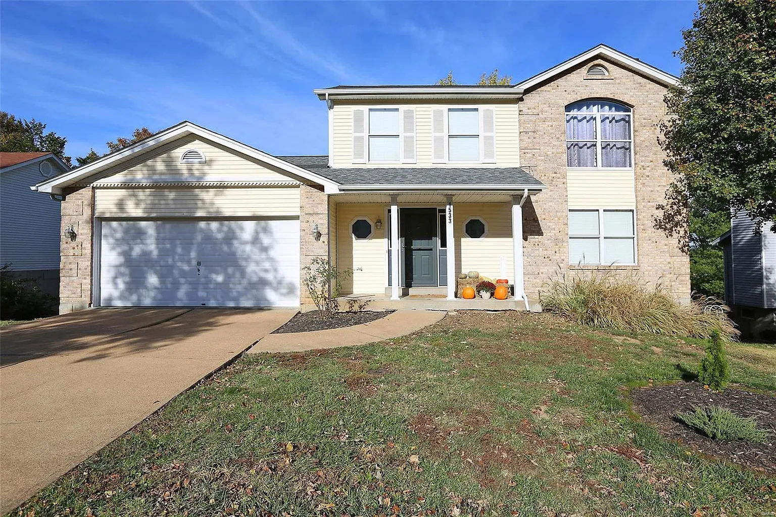 1533 Prehistoric Hill Dr photo 1