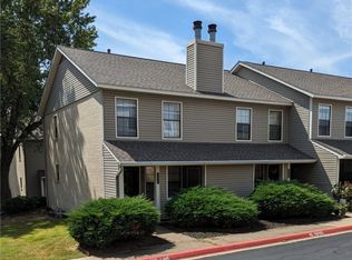 308 Fairway Cir APT A, Springdale, AR 72764