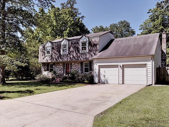 2nd image of 1 Gordon Dr