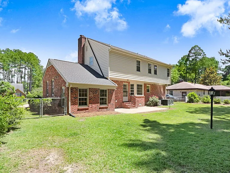 235 S Spence Ave — Photo 6