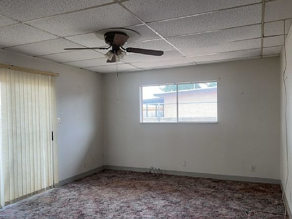 2nd image of 1515 Country Club Cir
