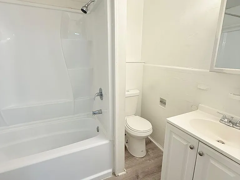200-223 Gilliland Pl — Photo 9