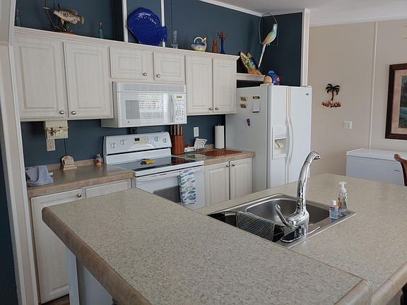 5th image of 3001 Bamboo Ct